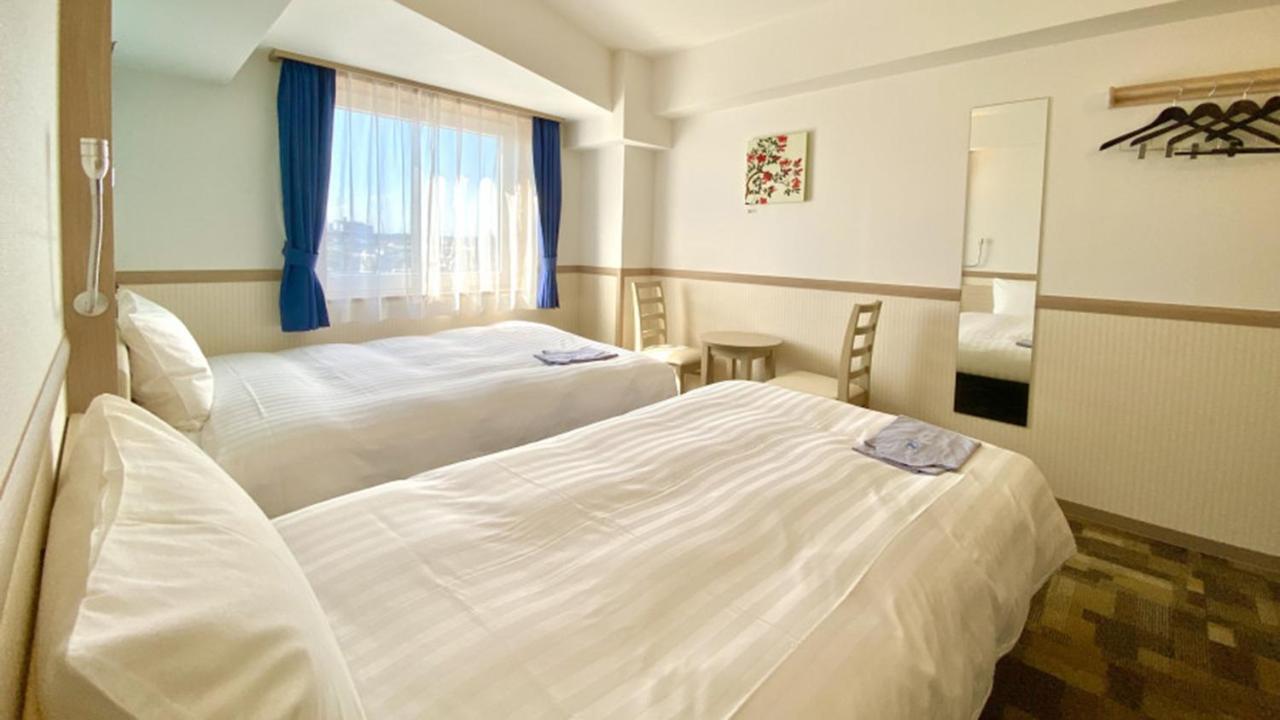 Toyoko Iseshi Eki 3*